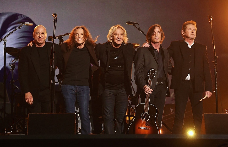 Eagles - Live At The Forum ’76: выходит новый виниловый сет с концертными записями