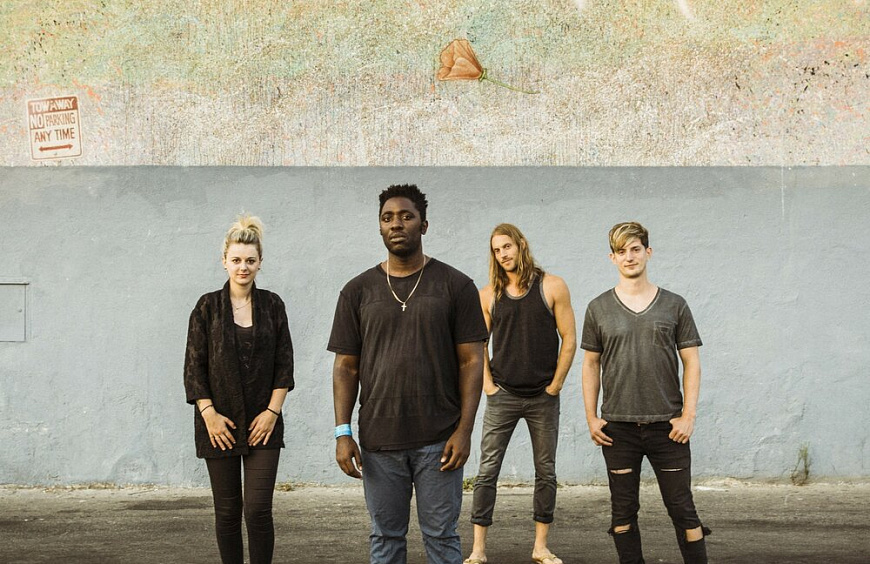 Представляем юбилейный релиз Bloc Party ─ Silent Alarm