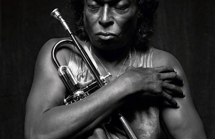 MILES DAVIS: 10 крутых изданий для любителей джаза