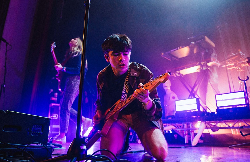 Declan McKenna записал второй студийный альбом Zeros: новинка уже в продаже