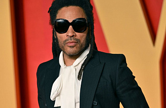 Выходит переиздание пластинки Lenny Kravitz ─ Black And White America