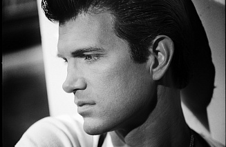 Chris Isaak в Soul's Sound: открываем предзаказ Heart Shaped World 