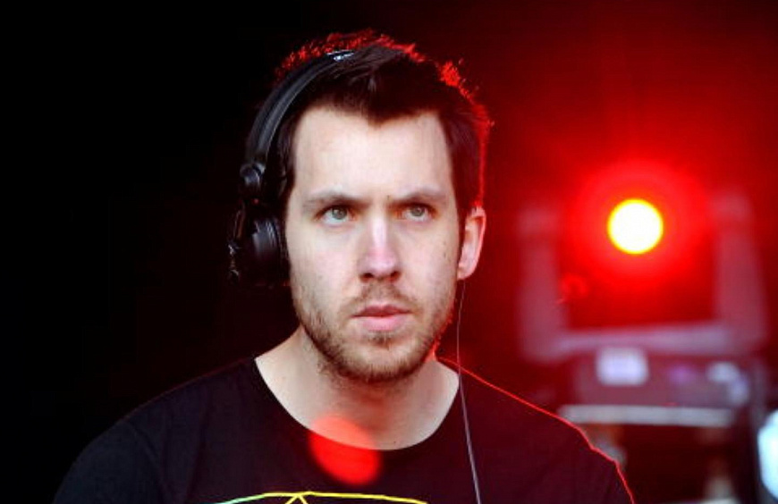 Electro house «без волынки»: переиздания двух винилов от шотландца Calvin Harris